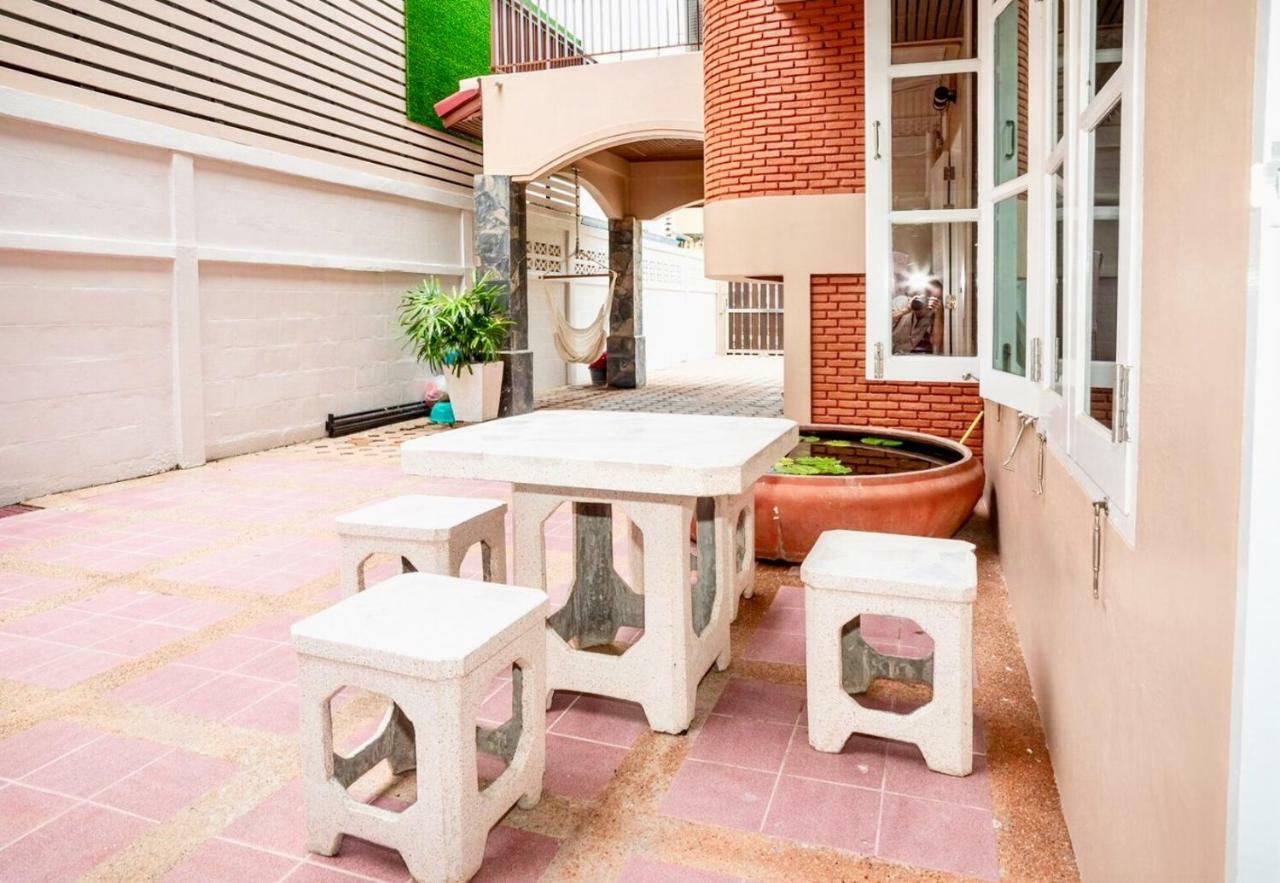 Downtown 3 Bedroom House With Pool Hua Hin